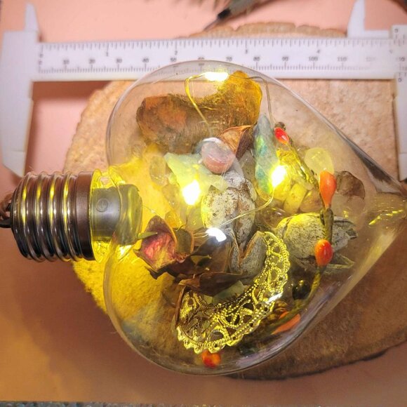 Nature Mixed Crystal Stone Filled Heart Shape Hanging Decor - Picture 2 of 10